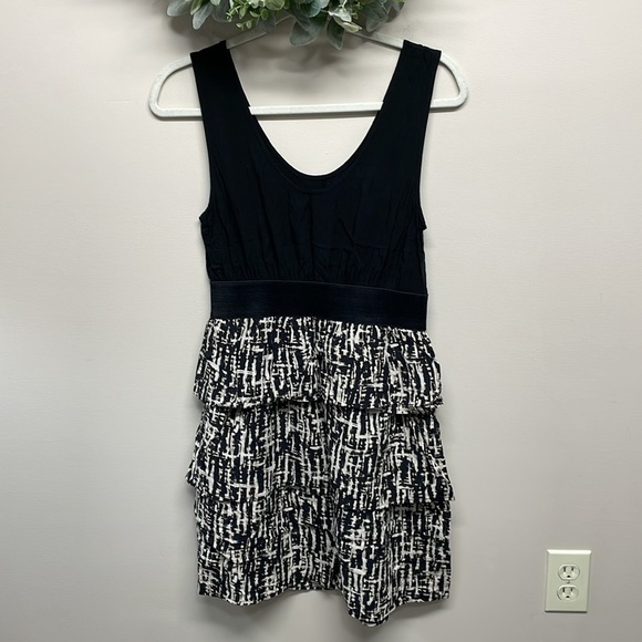 Bundle Box of Dresses Sweater Top Jacket Joggers Size SMALL - Picture 5 of 15